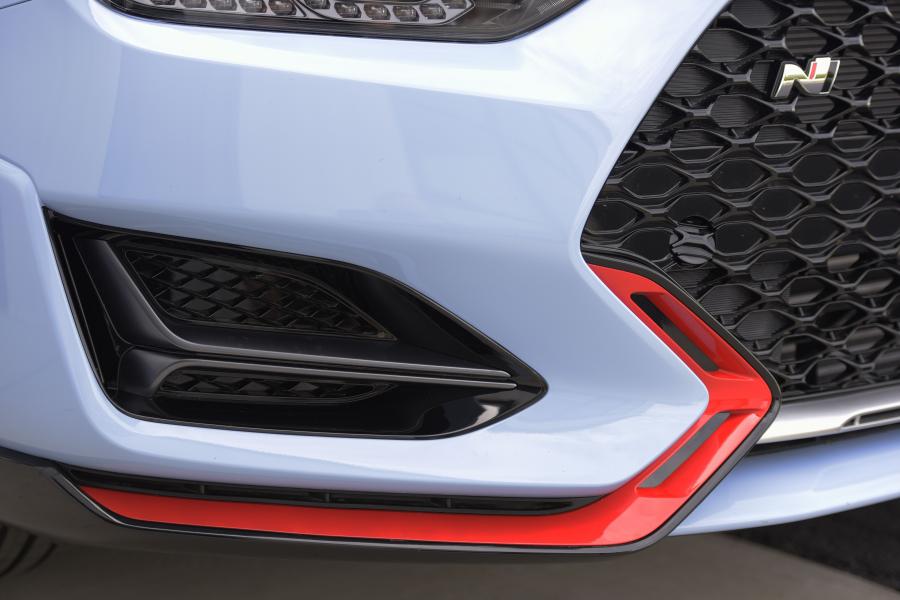 Детали экстерьера Hyundai Veloster N 2018 года  (NA) (фото 62 из 85)